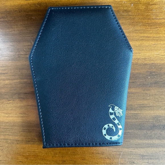 Large BEETLEJUICE Wallet NWOT - Picture 4 of 4